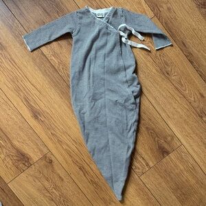 Kidwild kimono gown 0-3 months